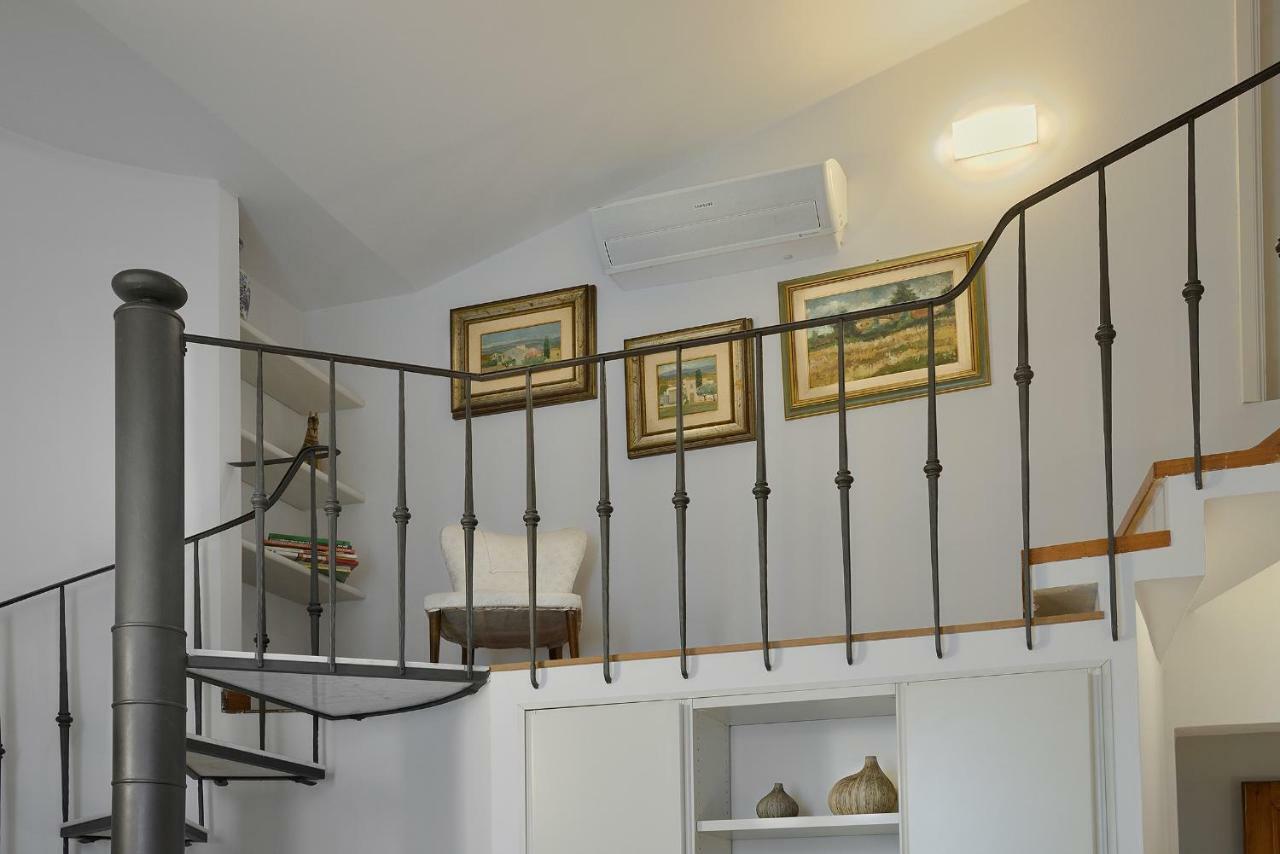 تيرانووفا براتشولي Villa Le Facezie B&B المظهر الخارجي الصورة