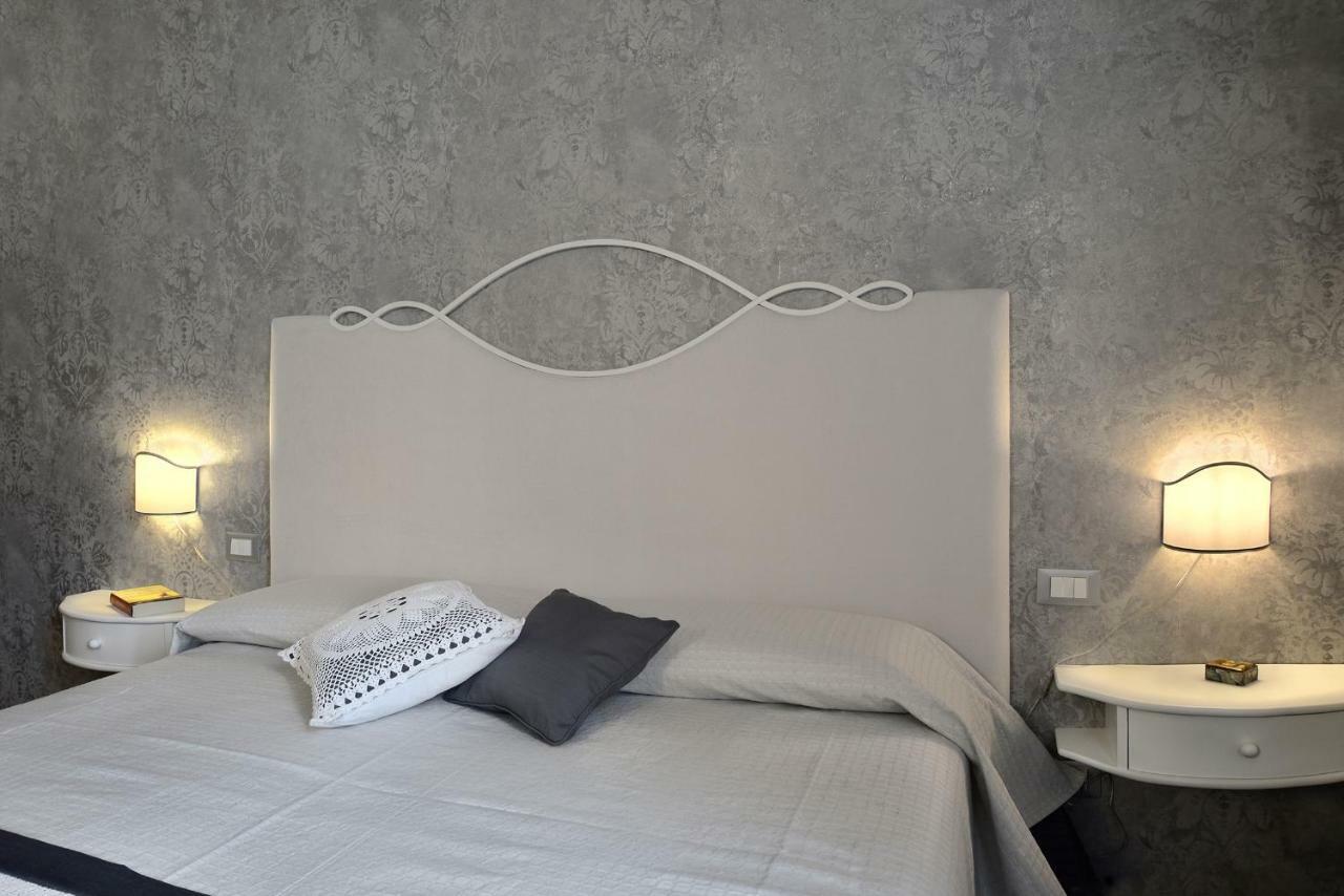 تيرانووفا براتشولي Villa Le Facezie B&B المظهر الخارجي الصورة